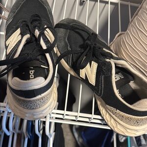 New Balance Kids Black and Tan Sneakers